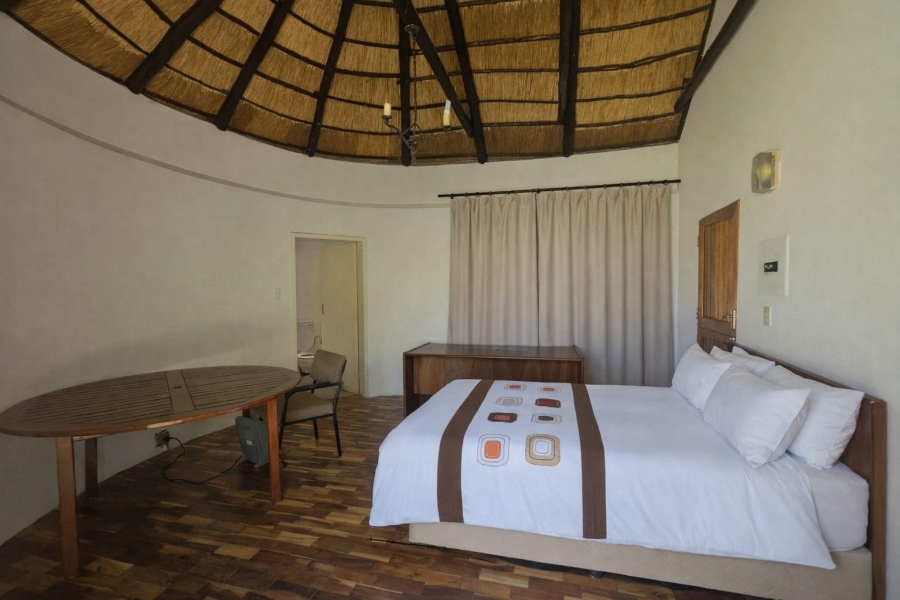 7 Bedroom Property for Sale in Ladybrand Free State